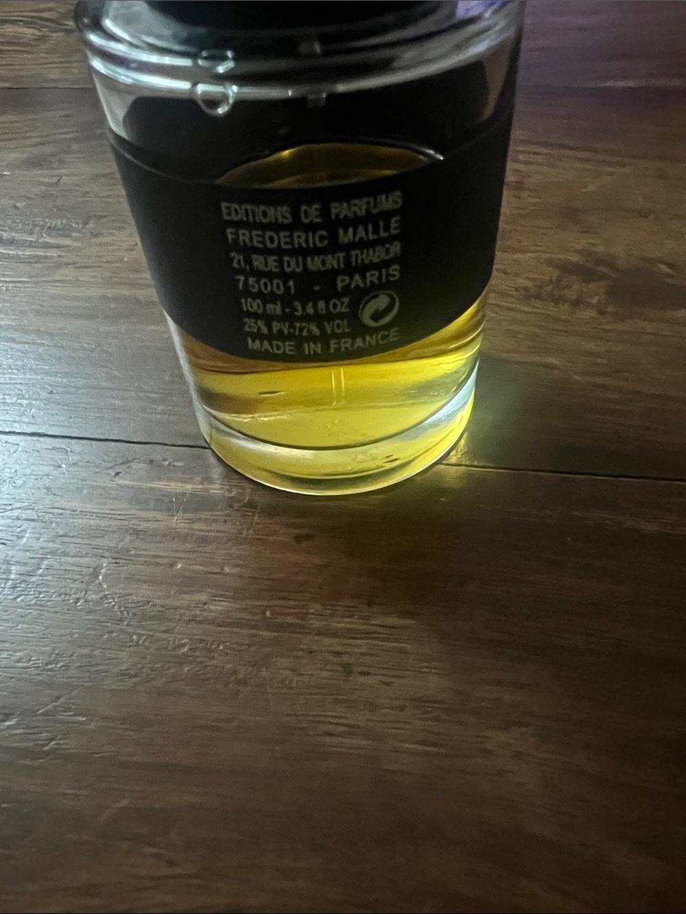 Dominique Ropion Carnal Flower Bottle - Black Cap with Yellow Liquid - Picture 4 of 4